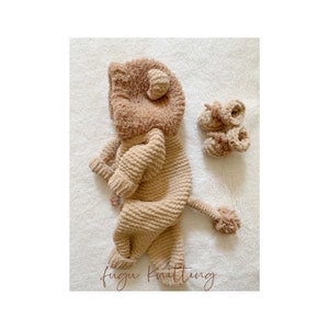 Knitted Cozy Beige and Brown Lion Costume for Gender Neutral Baby /   Outerwear Jumpsuit for Toddler / Baby Shower Gift For Pregnant Woman