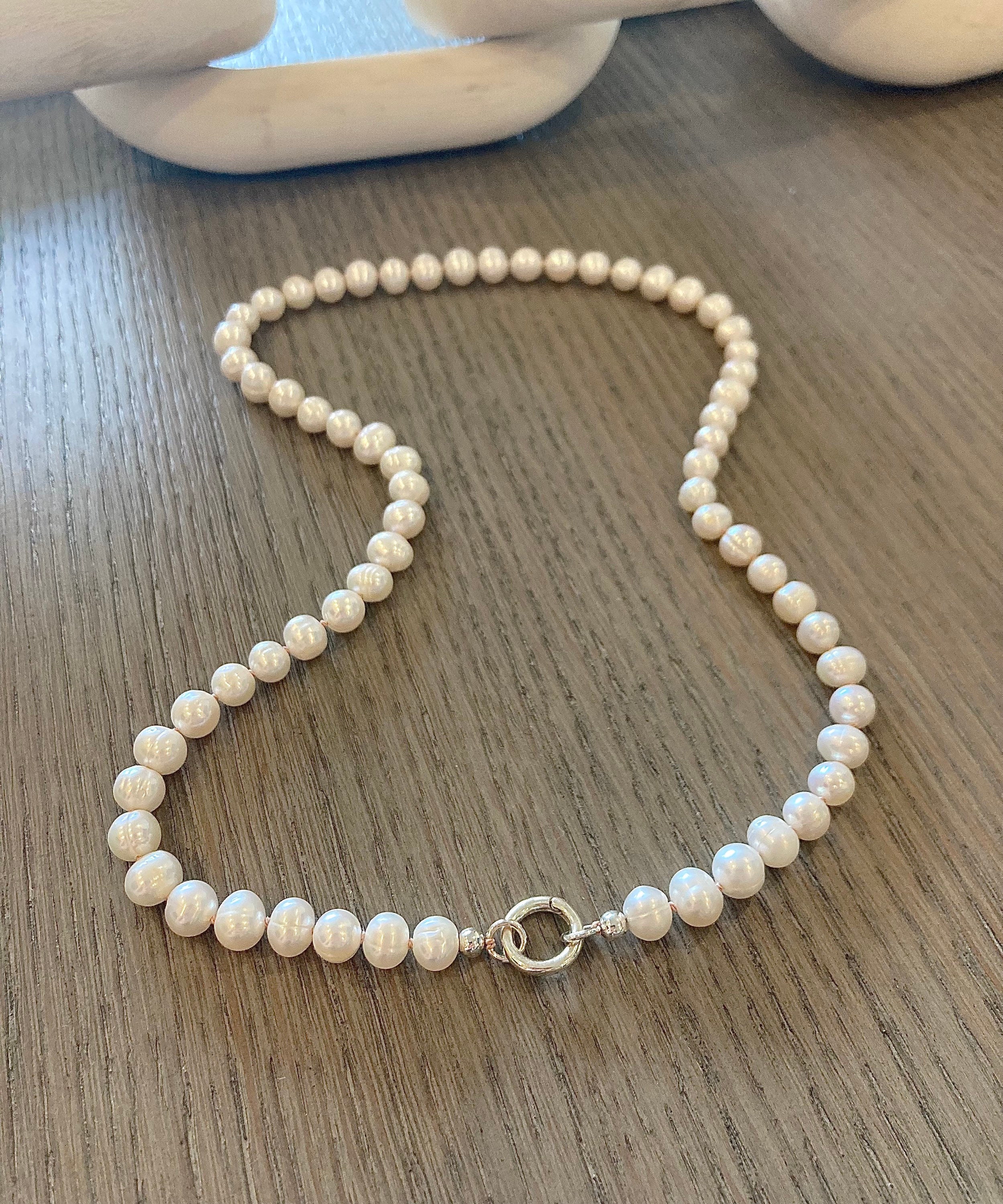 Knot Pearl Necklace - Etsy