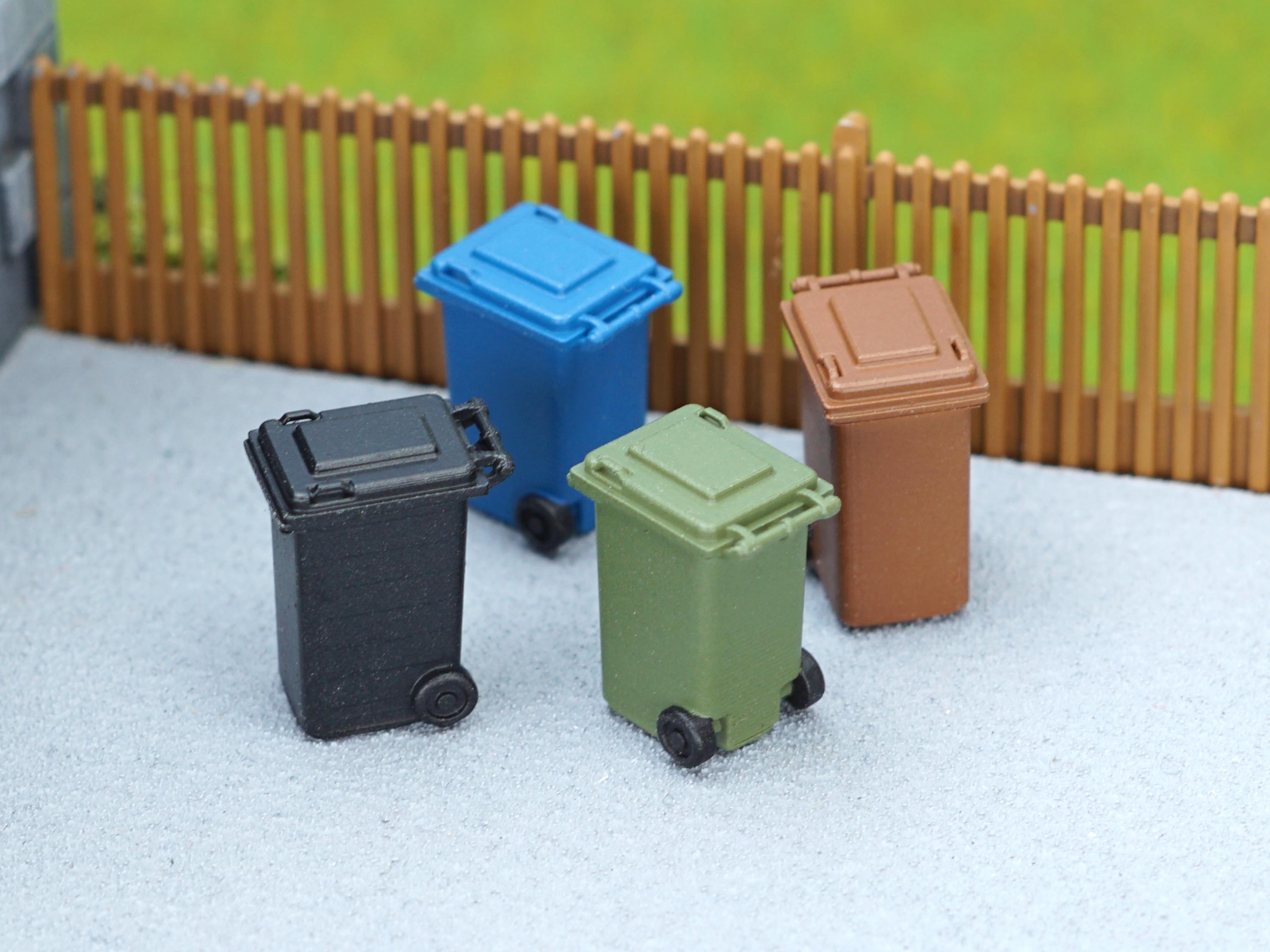 thumbnail image 2 of Tinkers Models OO Gauge Litter Bin Pack Of 4 - 1:76 Scale Pre-Built Resin Scenery For Hornby Layouts 2 of 6
