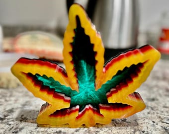Cendrier personnalisé Burst Bottom Marijuana Leaf, cadeaux pour stoner, accessoires pour cannabis, cadeaux pour cannabis, fume-cigarette, plateau à rouler, broyeur de mauvaises herbes