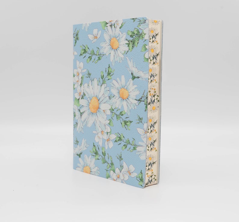 Margherita Daisy Printed Soft Italian Leather Handmade Journal , Notebook Gift for Mom,New Mothers, Best Friends image 2
