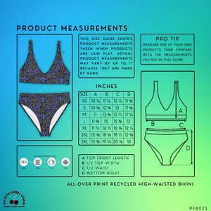 K&ouml;nnte beinhalten: Eine Gr&ouml;&szlig;entabelle f&uuml;r einen recycelten High-Waist-Bikini mit blau-grauem F&auml;chermuster. Die Tabelle zeigt Produktma&szlig;e in Zoll f&uuml;r die Gr&ouml;&szlig;en XS bis 3XL, erg&auml;nzt durch Diagramme, die das Messen von Oberteil und Unterteil veranschaulichen.