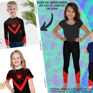 K&ouml;nnte beinhalten: Zwei Kinder tragen schwarze und rote Kleidung mit Spinnennetz-Muster. Das M&auml;dchen tr&auml;gt Leggings und der Junge tr&auml;gt ein Langarmshirt. Das Bild enth&auml;lt den Text "CHECK OUT MOODYSUNDAY ON ETSY TO COMPLETE THE LOOK!" und "PLEASE CARFULLY REVIEW THE SIZE CHART. **THIS IMAGE IS A DIGITAL MOCKUP."