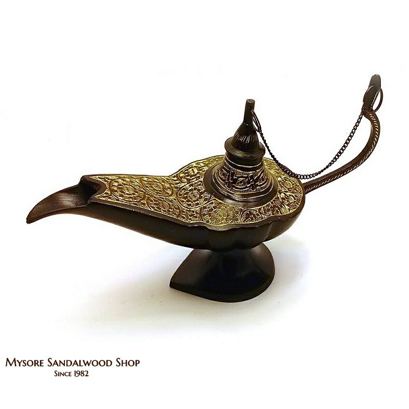 Vintage Brass Aladdin Lamp, 8 Inches, Solid Brass Handmade Aladdin Magic  Lamp, Handcrafted Aladdin Lamp Chirag, Aladdin Oil Lamp Hime Decor 