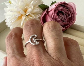 Anello Luna, anello donna in argento 925 realizzato a mano su misura. Idea regalo, amore e amicizia.