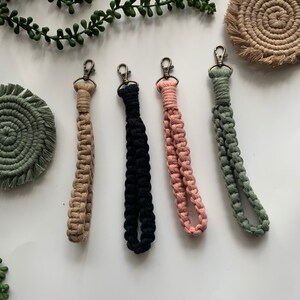 Macrame Wristlet | Macrame Keychain