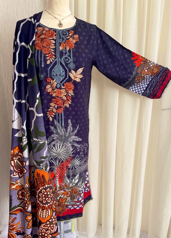 white christmas dresses Winter 2 Pcs Ready to Wear Khadar Dress by Hemline 01 main image 0