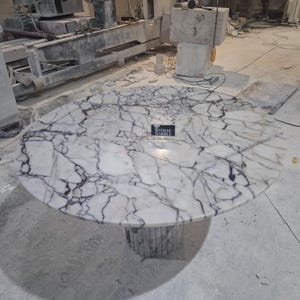 Calacatta Viola Marble Dining Table – Handmade Italian Stone Furniture & Round Table