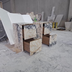 Table de chevet avec tiroir en marbre Calacatta Viola - Table d'appoint en pierre de luxe faite main