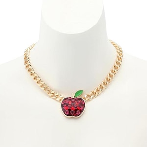 New with tag Betsey Johnson necklace apple