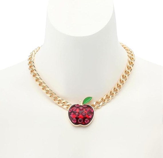 New with tag Betsey Johnson necklace apple