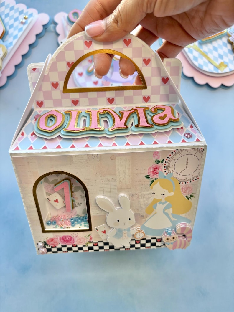 Alice in Wonderland Favor Boxes: 3D Party Decoration - Etsy