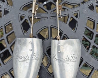 Shoes trees (stretchhers) Harrods Ltd,