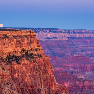 Early Morning Moonset at Grand Canyon in Arizona