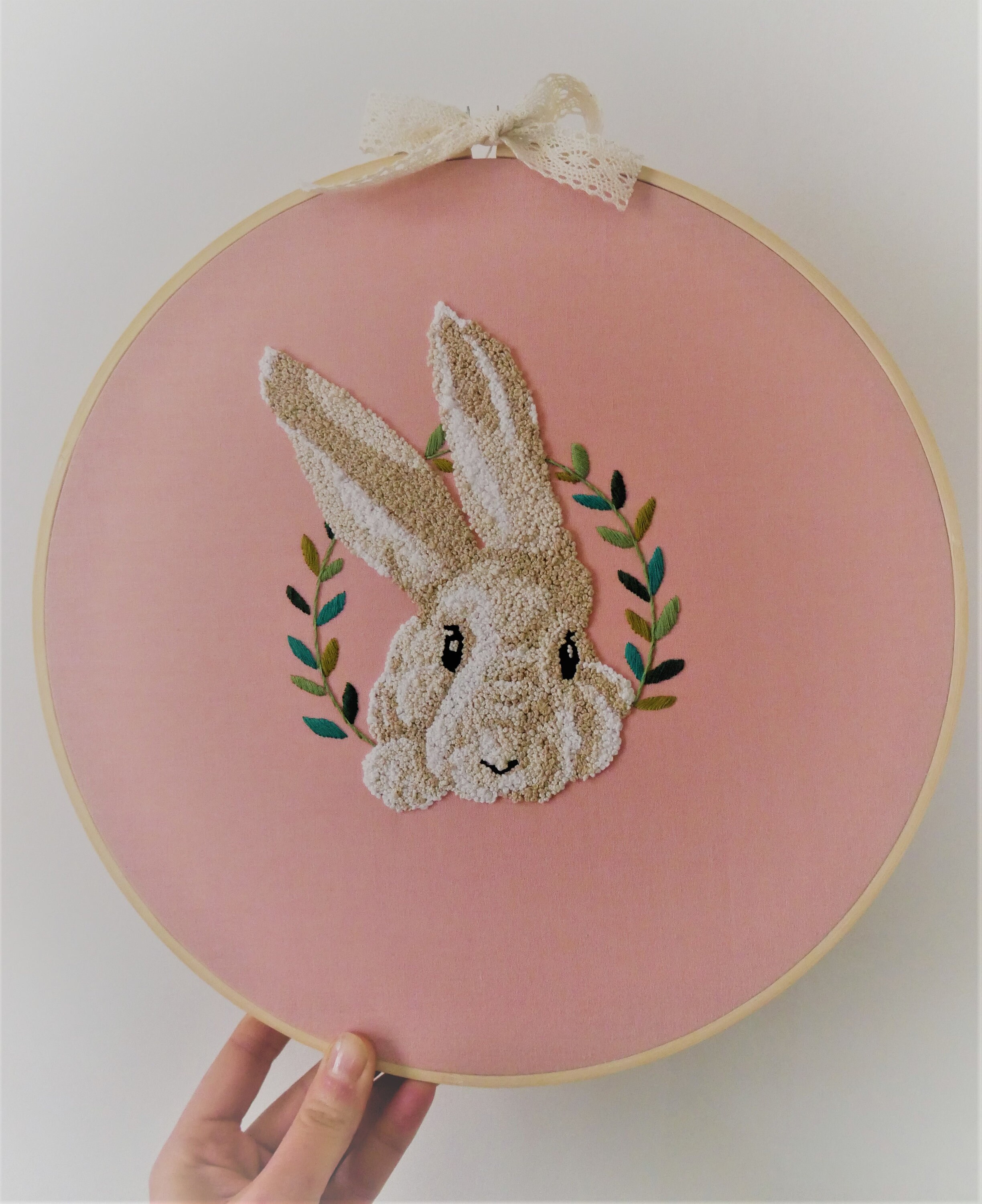 Cercle Brodé Lapin