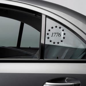 Adesivo in vinile patriottico 1776: versione a 13 stelle
