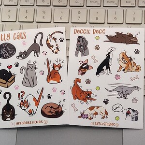 Naklejki Doggie & Kitty Sticker Sheets firmy Anteestudios, mały arkusz naklejek do notatnika, szkicownika, matowe/błyszczące, naklejki dla psów i kotów, 4x3