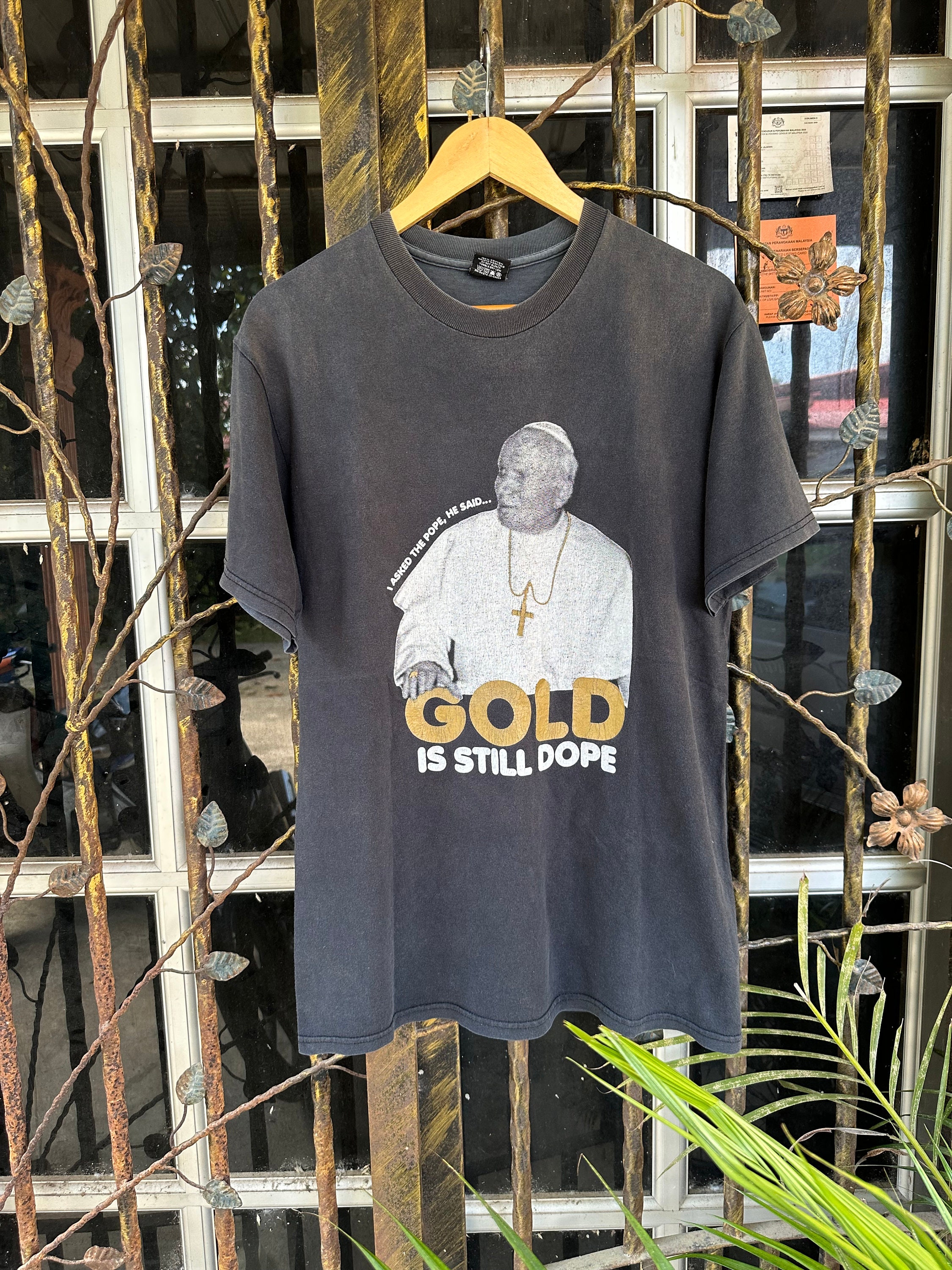 【OLD STUSSY】Stussy Pope Gold Still  Tee Stussy Pope Gold Still Dope Tee White Limited Edition