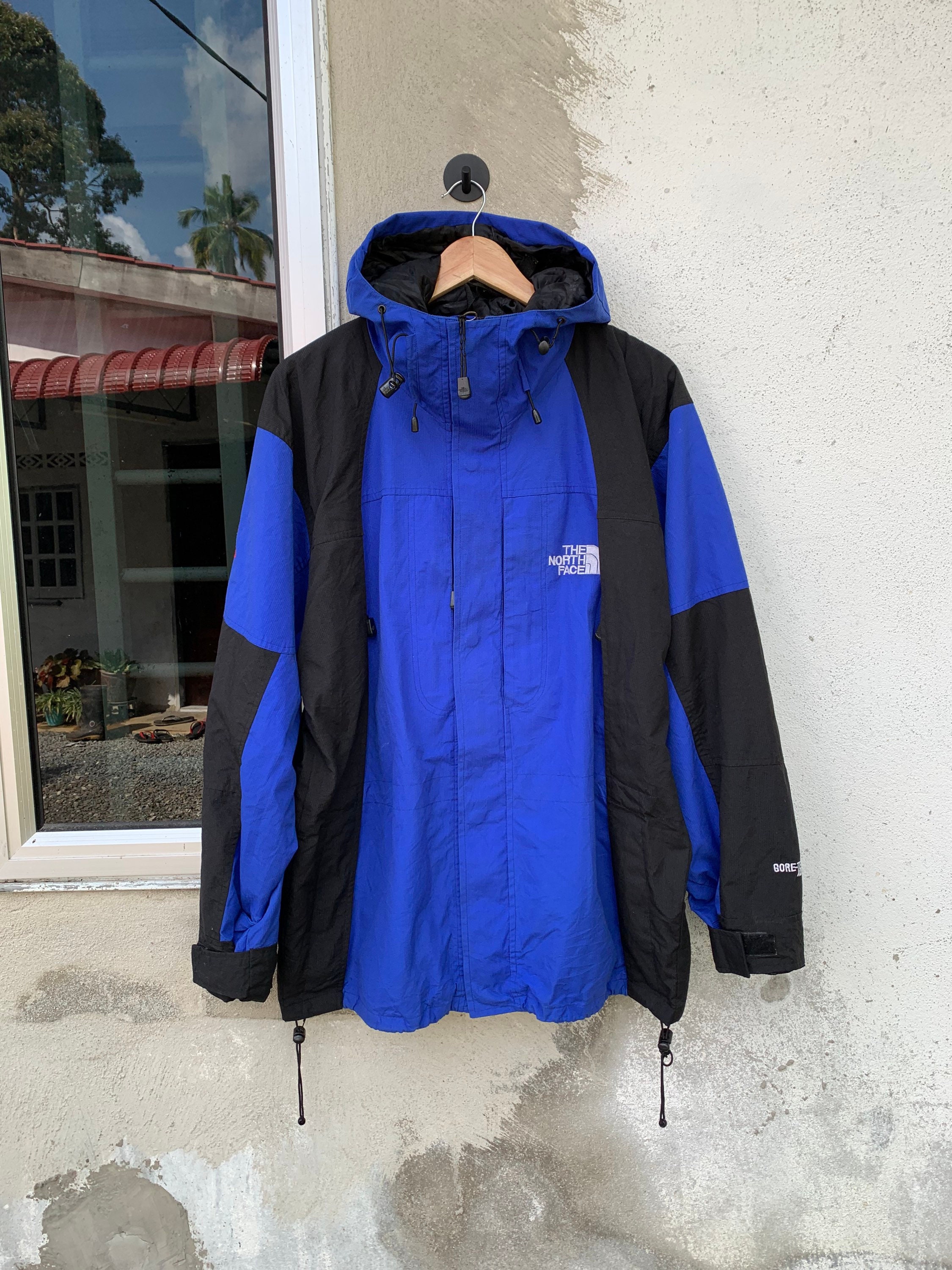 売れ筋がひクリスマスプレゼント! THE NORTH FACE GORE-TEX