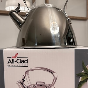 New All-clad Stainless Steel 2 Qt Tea Kettle in Original Box 