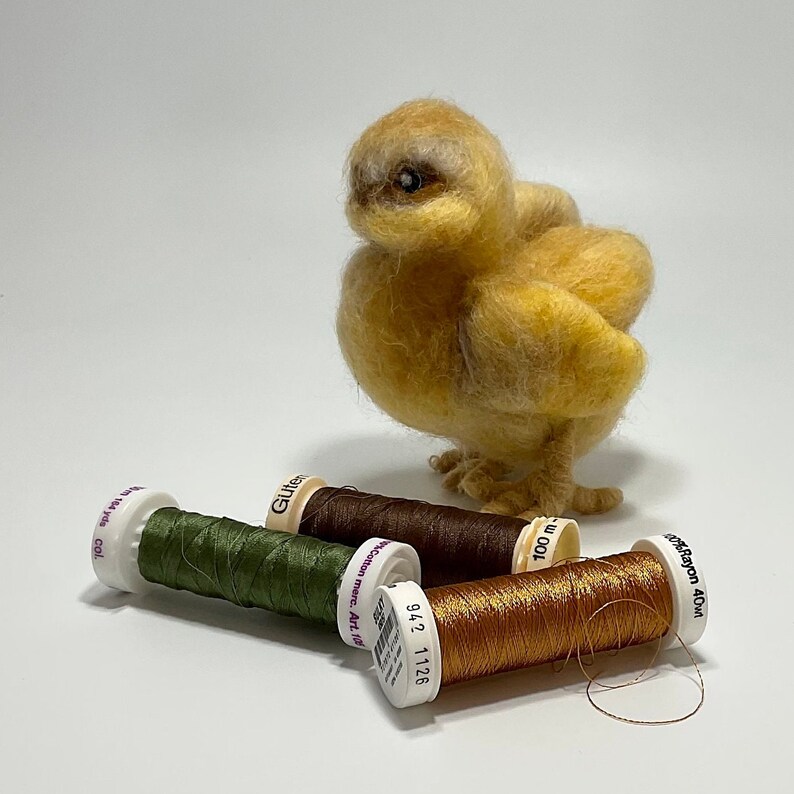 Hen and Chick: Set of two Handcrafted Wool Sculptures image 3
