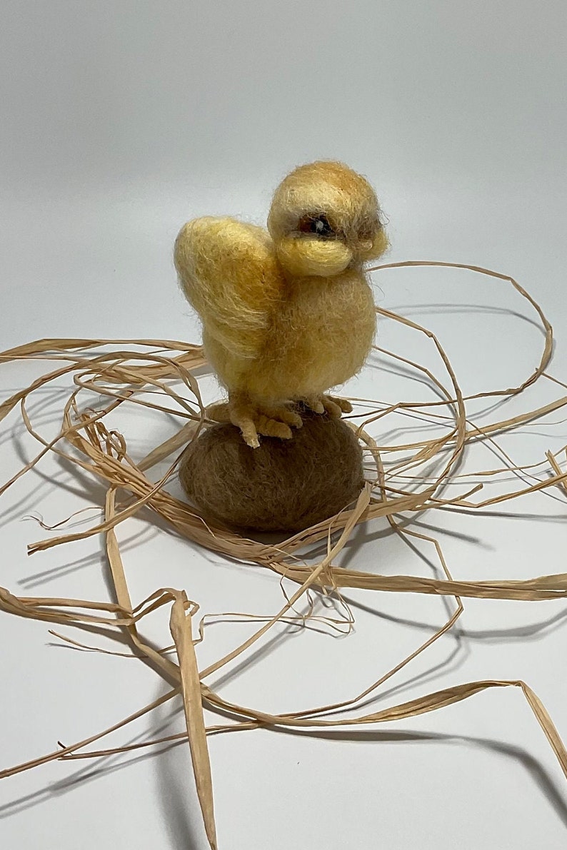 Hen and Chick: Set of two Handcrafted Wool Sculptures image 6