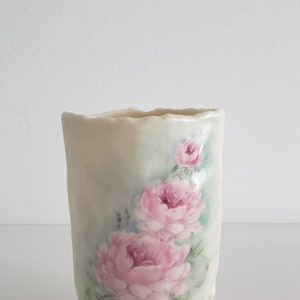 Vase fleuri Dorothy S. Fleming signé en 1999, 5" de haut