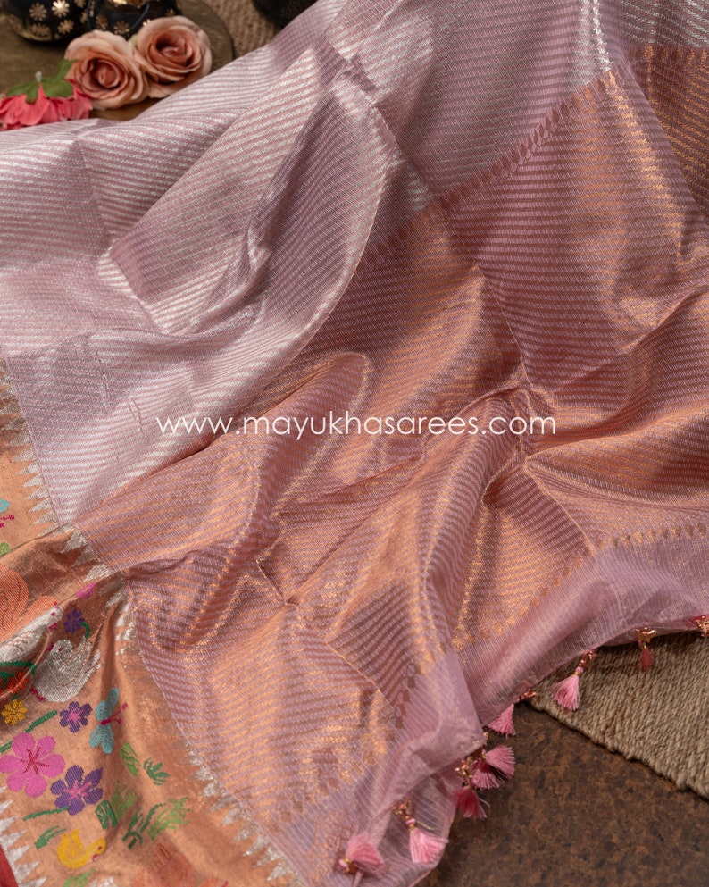 Women Pink Pure Cotton Woven Zari Design Saree With Unstitched Blouse