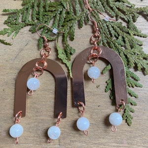 Moonstone and rose gold U earrings