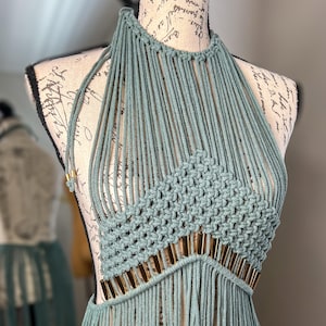 Handgefertigtes Makramee-Fransenkleid, Strandkleid aus Baumwolle laurel