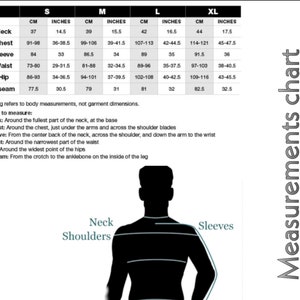 Peut inclure: Tableau des tailles pour les v&ecirc;tements avec des mesures en pouces et en centim&egrave;tres. Le tableau comprend les mesures du cou, de la poitrine, des manches, de la taille, des hanches et de l'entrejambe pour les tailles S, M, L et XL.