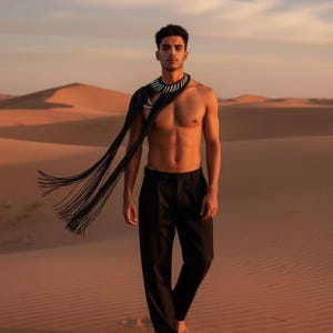 Tenue de festival en macramé, vêtements de rave pour hommes avec perles dorées image 1