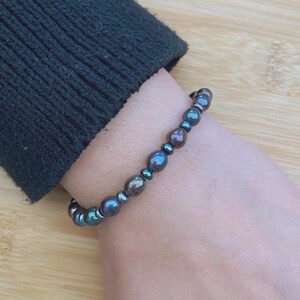 9ct Yellow Gold Genuine Black Rice Pearl Button Design Bracelet, 7.5&quot;