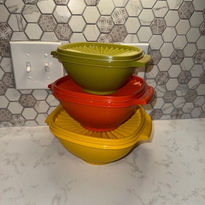Tupperware Servalier Bowls Vintage - Set of 3
