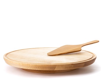 Wooden Round Pizza Platter with spatula