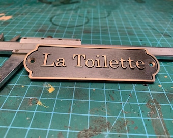 Letreros y placas de puerta de latón fundido completamente personalizados - - Placas de tamaño personalizado - Letreros de nombre personalizados - letrero de pared o puerta con acabado dorado de latón