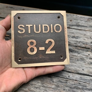 Custom brass door signs & panels - Custom language boards - Custom size boards - Custom nameplates - Gold finish wall signs