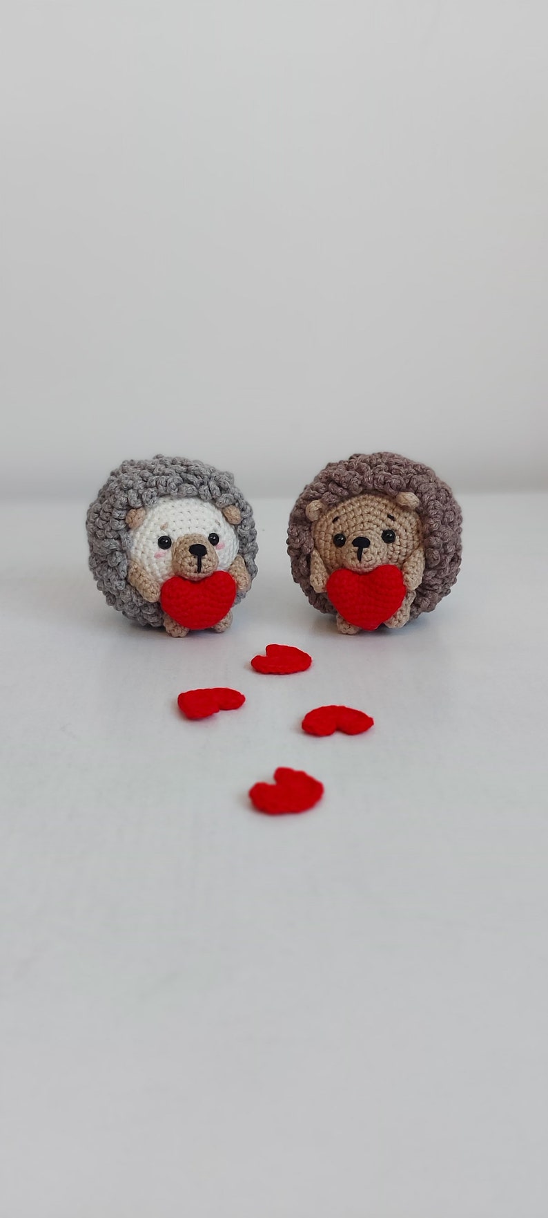 Crochet hedgehog with heart, Amigurumi cute valentine toy, Handmede doll, Animal toy, Valentine's day gift image 6