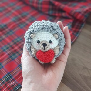 Crochet hedgehog with heart, Amigurumi cute valentine toy, Handmede doll, Animal toy, Valentine's day gift image 8