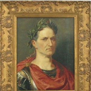 Op de afbeelding: Een ingelijst olieverfschilderij van een man die een lauwerkrans en een rood-gouden toga draagt. De man heeft een serieuze uitdrukking op zijn gezicht.