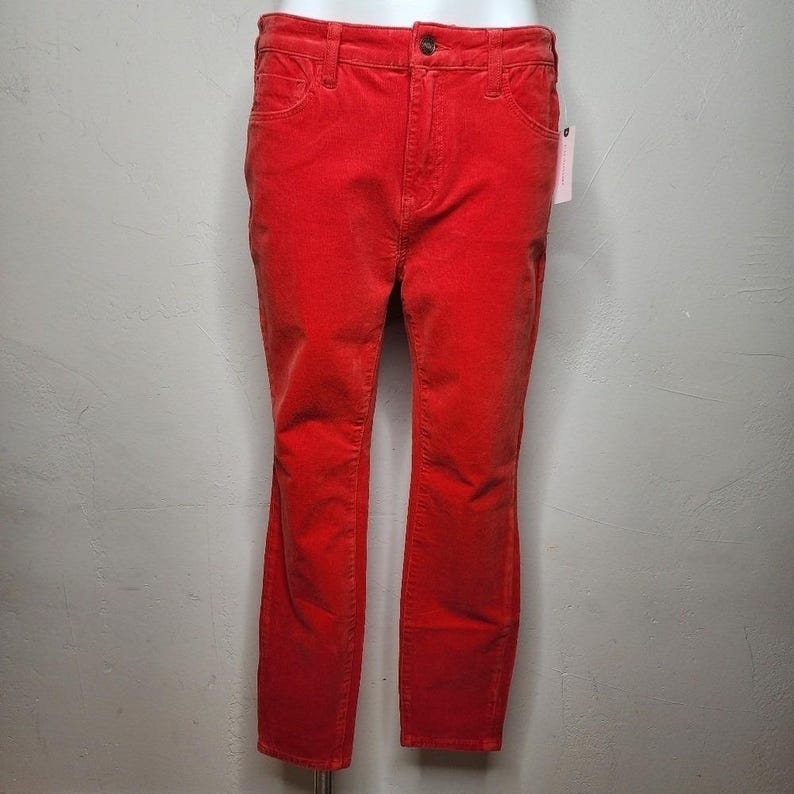 Pantalones ajustados de pana roja de talle alto Pilcro Anthropologie, talla 31, nuevos con etiquetas. imagen 10