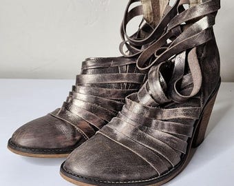 Free People Metallic Leather Strappy Hybrid Ankle Bootie Size 39/US8.5