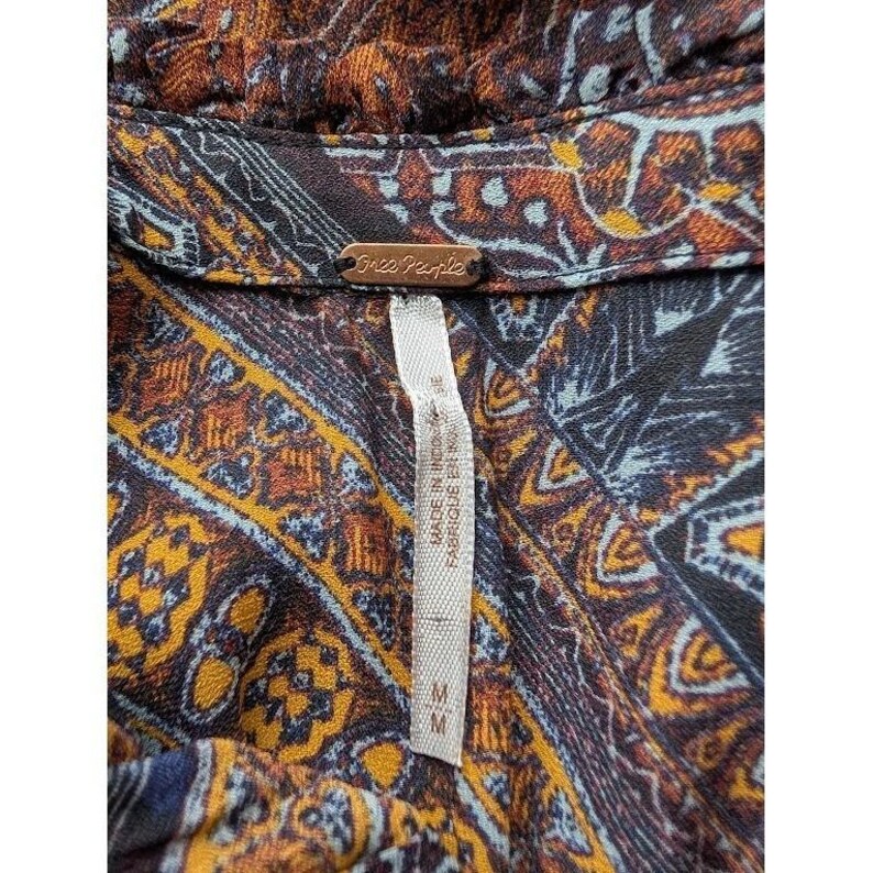 Free People Little Runaway Boho Paisley Print Tie Neck Blouse Women's Size M image 6