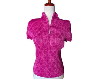 Pleats Please Issey Miyake - Haut plissé rose à manches courtes PP78-JK102 Taille 3