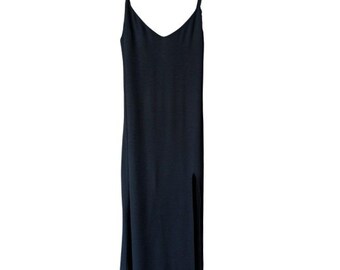 Robe nuisette noire mi-longue Reformation à col en V et 2 bretelles réglables