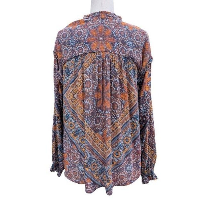Free People Little Runaway Boho Paisley Print Tie Neck Blouse Women's Size M image 4