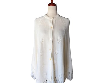 vintage Village anglais crème en tricot poncho boutonné sur le devant taille unique floral