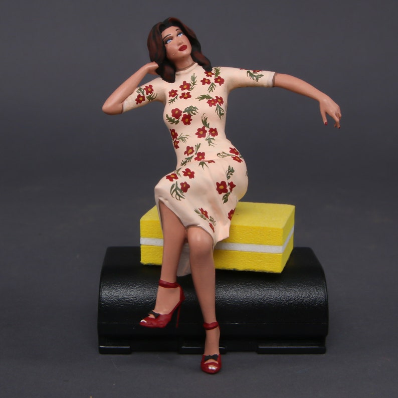 A9891 Figure of Resin Handpainted or Unpainted Etsy