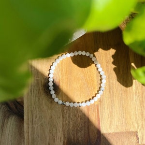 Pierre de Lune - Bracelet of natural stones with facets - gemstones