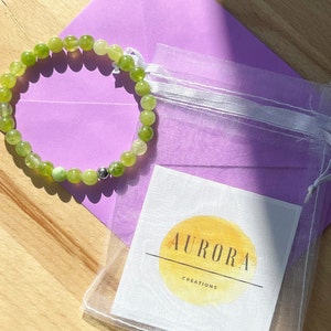 Peridot - Unisex natural stone bracelet - gemstones - approximately 6 mm